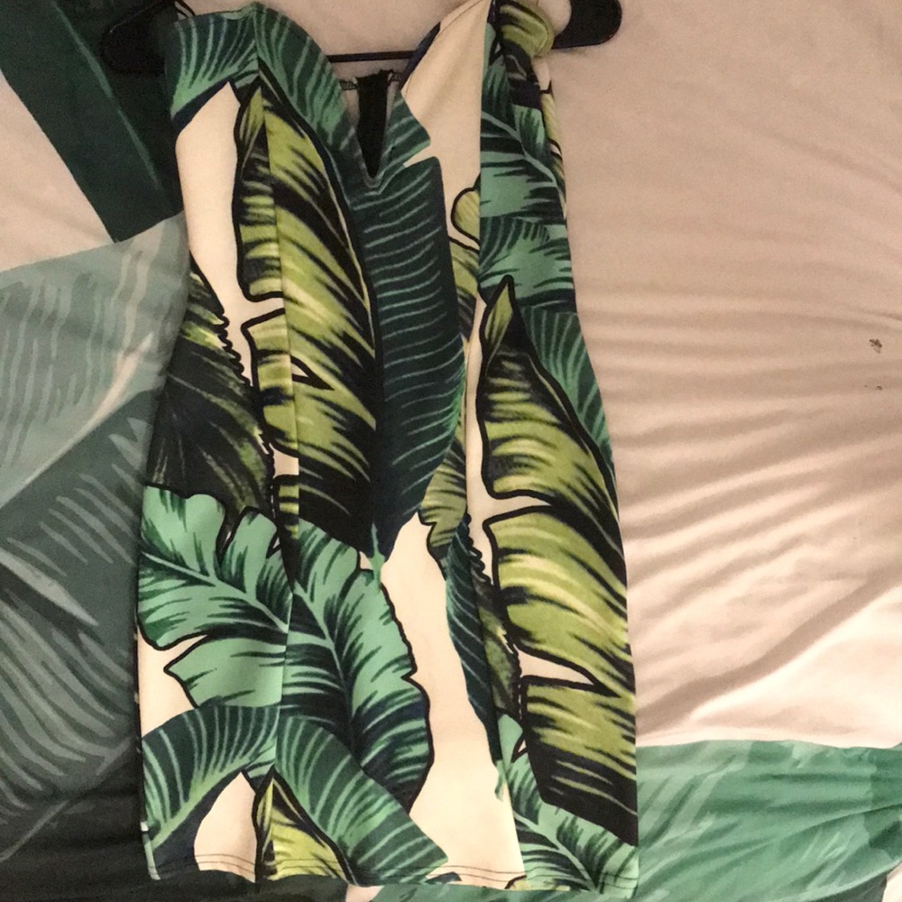 Tropical Hawaii flower v neck dress